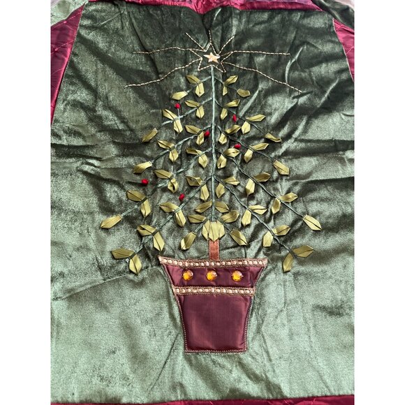 50”x60” green burgundy gold Christmas inspired throw - Picture 2 of 7